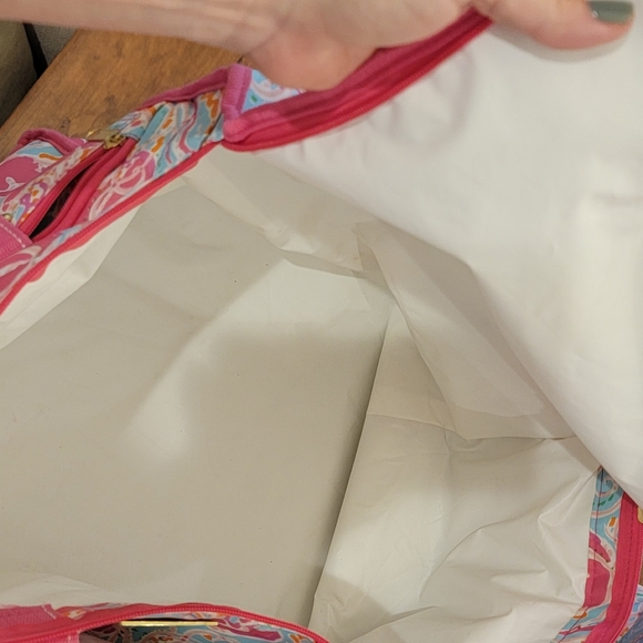 Lilly Pulitzer Set insulated Cooler and Cooler Tote with coozie and wine sleeve - Picture 9 of 9